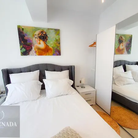 Melisea Pool & Mamaia Nord Apartment