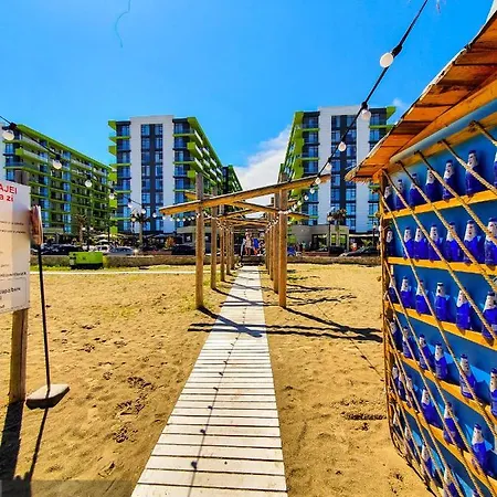 Melisea Pool & Mamaia Nord