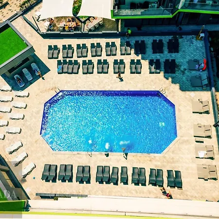 Melisea Pool & Mamaia Nord דירה